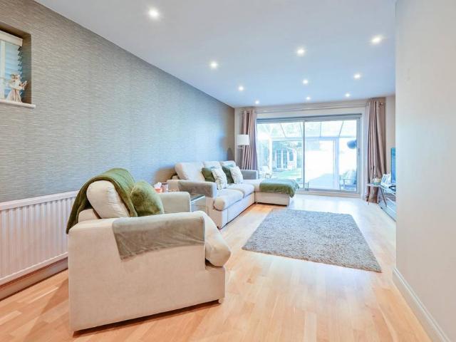 House for sale in Watford Heath, North Watford