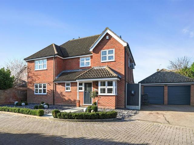 House for sale in Ramsey and Parkeston, Dale Hill