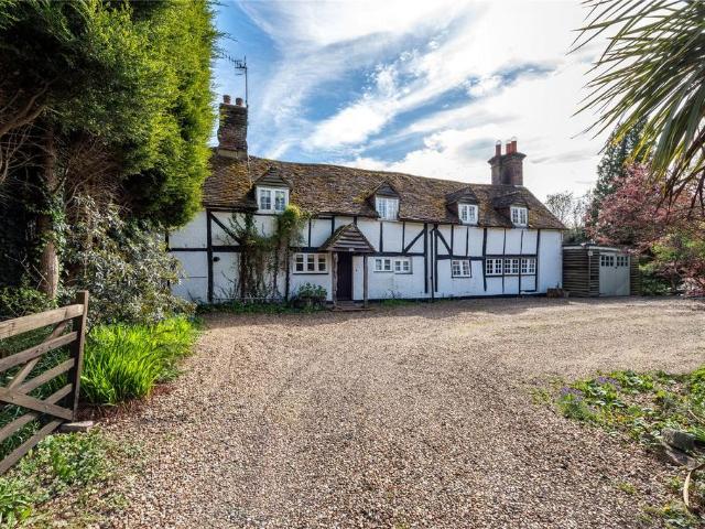 House for sale in Pachesham Park, Surrey