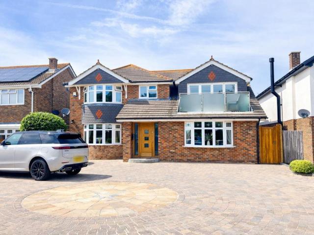 House for sale in Clayhall, Middlecroft
