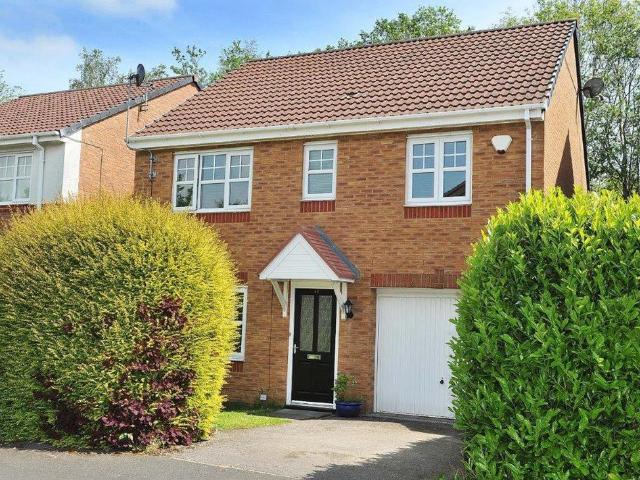 House for sale in Higher Irlam, Salford
