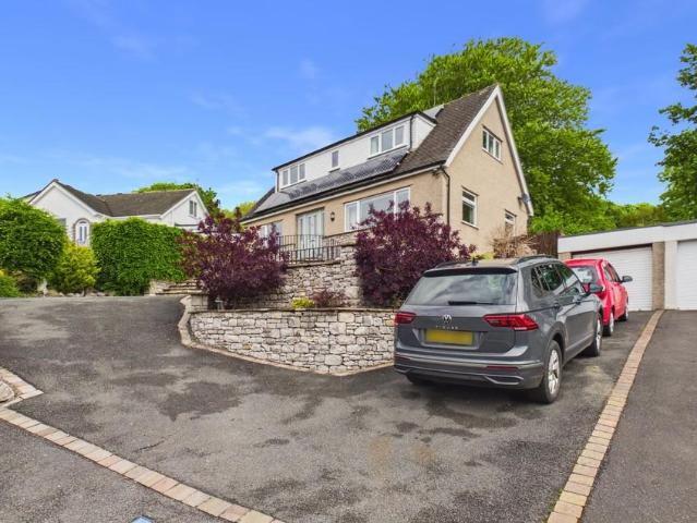 House for sale in Silverdale, Bare