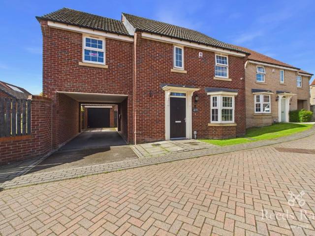 House for sale in Pontefract, West Yorkshire