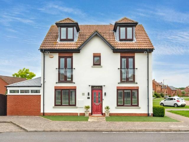 House for sale in Shenley Brook End, Milton Keynes