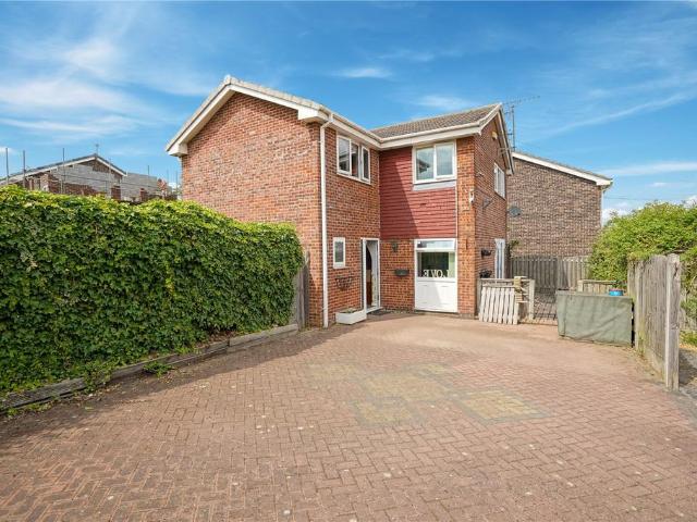 House for sale in Maltby, South Yorkshire