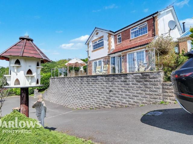 House for sale in Pontypridd, Wales