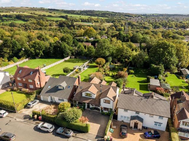 House for sale in Bradshaw, Bolton