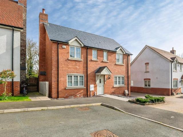 House for sale in Bodenham Moor