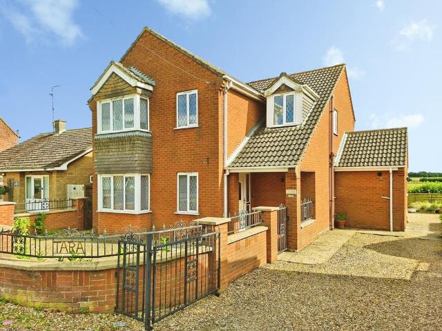 House for sale in Gosberton Clough, Lincolnshire