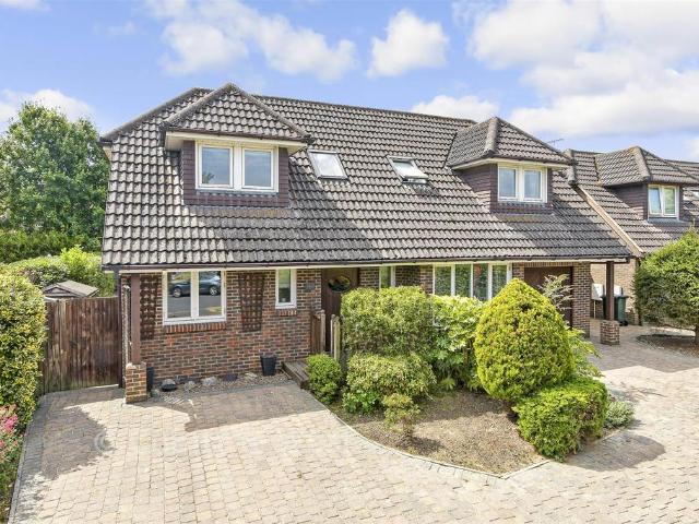 House for sale in Glynde, West Sussex