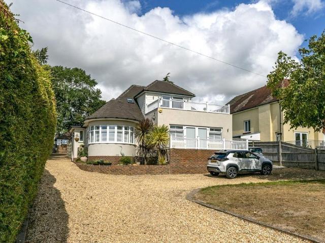 House for sale in Worthing, West Sussex
