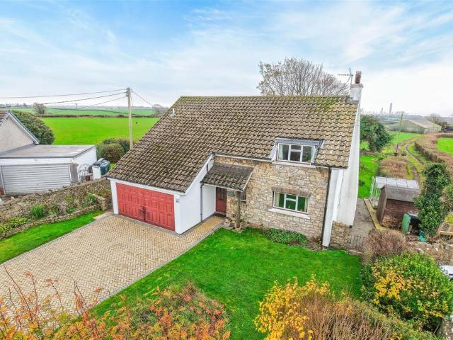 House for sale in Llanbethery, Wales