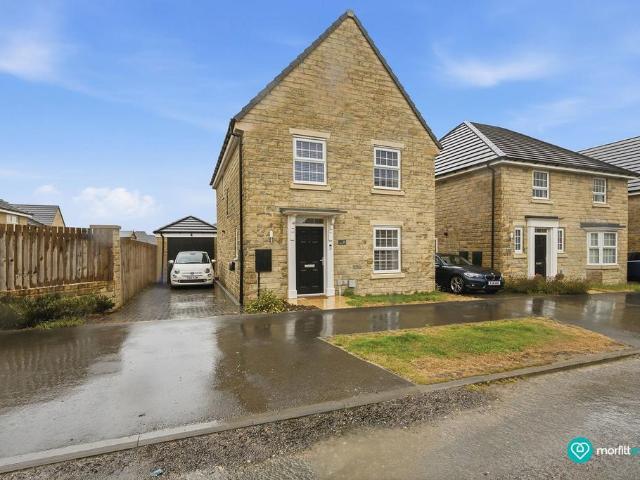House for sale in Thurlstone, South Yorkshire