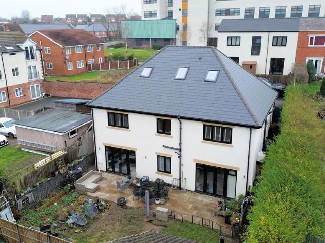 House for sale in Aston cum Aughton, Swallownest