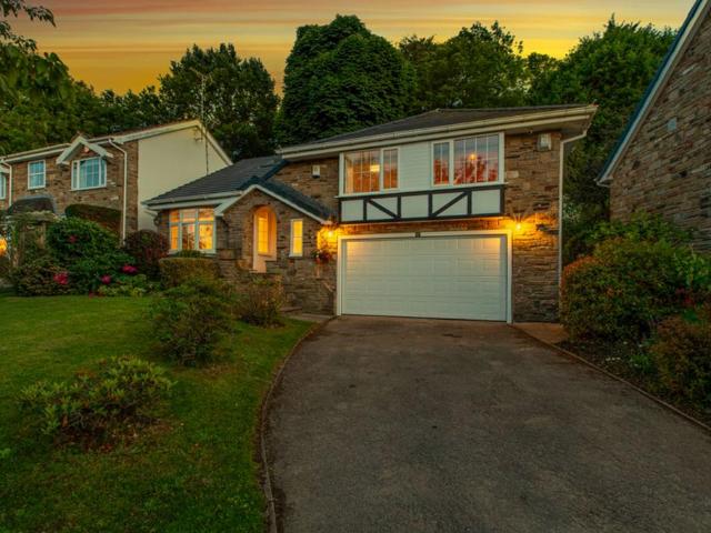 House for sale in Bramhope, West Yorkshire