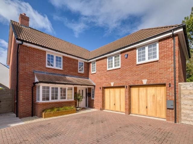 House for sale in Brent Knoll, Somerset