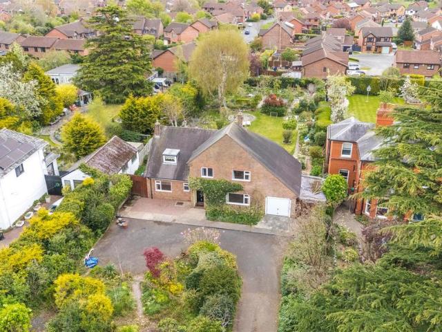 House for sale in Herongate, Frankwell