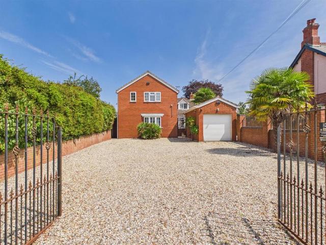 House for sale in Gloucester, Gloucestershire