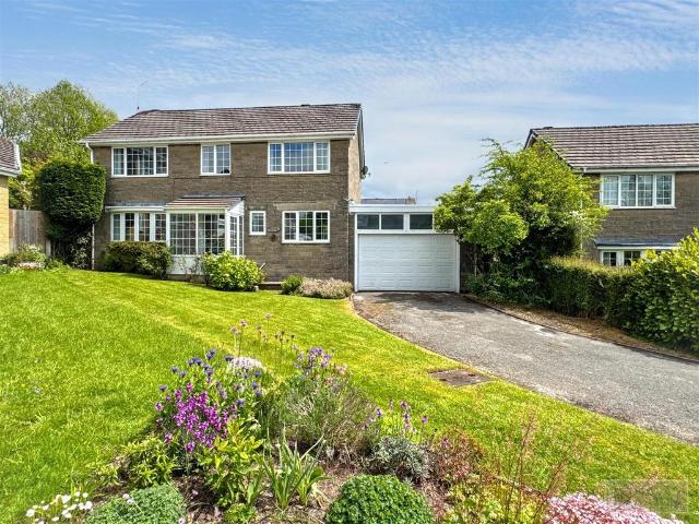 House for sale in Charlesworth, East Midlands