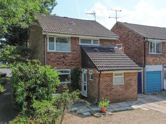 House for sale in Farnborough, Hampshire