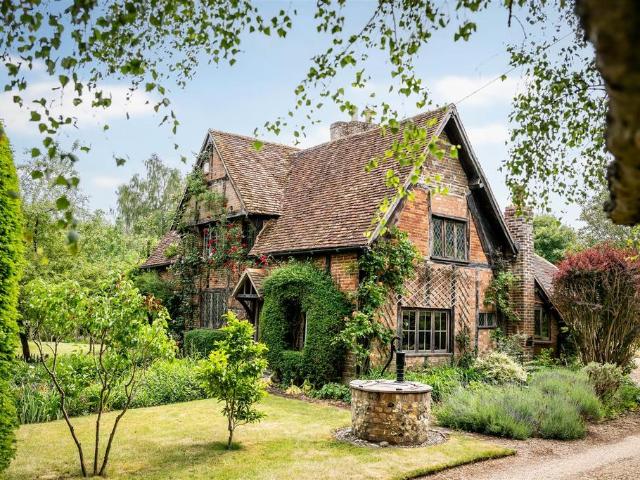 House for sale in Pouchen End, Hertfordshire