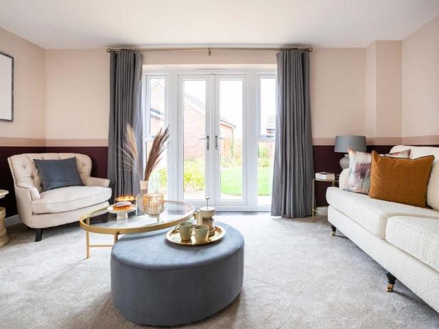 House for sale in Moulton