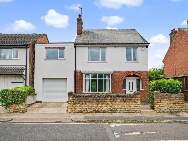 House for sale in Caldermill, East Midlands