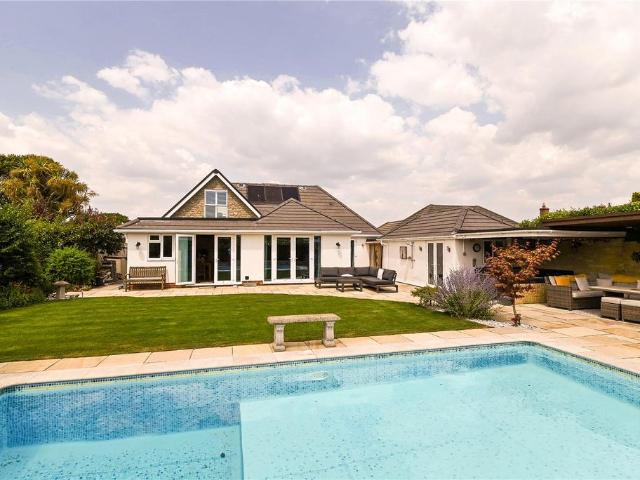 House for sale in Old Milton, Ashurst Bridge