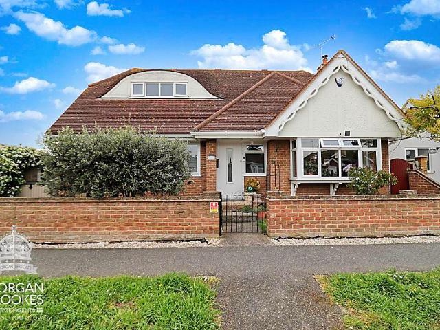 House for sale in Canvey Island