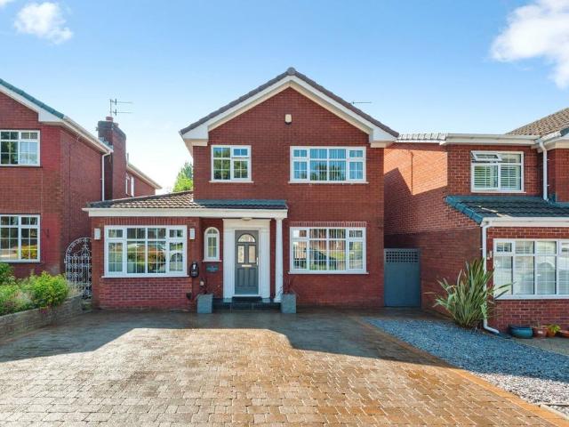House for sale in Woolton, Calderstones