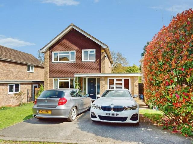 House for sale in Ewens Farm, Golden Valley