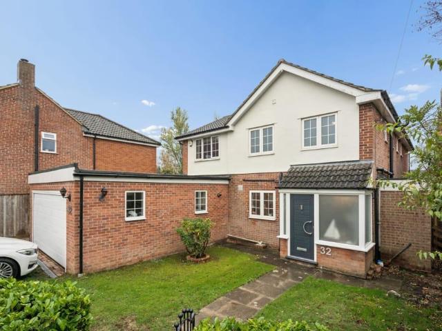 House for sale in Gravel Hill, Chalfont St. Peter