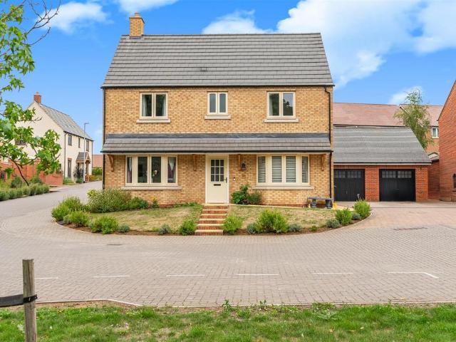 House for sale in Silsoe, Bedfordshire