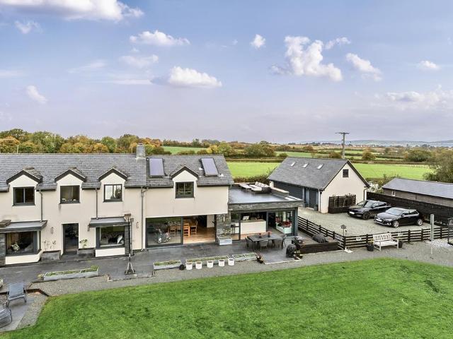 House for sale in Trull, Somerset