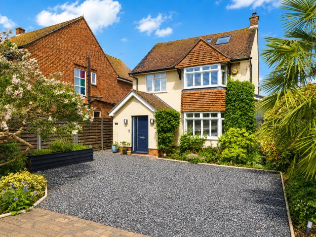 House for sale in Five Acres, Hertfordshire