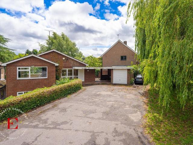 House for sale in Cheylesmore, West Midlands