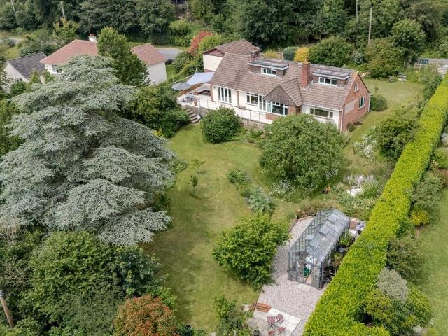 House for sale in Stone Edge Batch, Tickenham