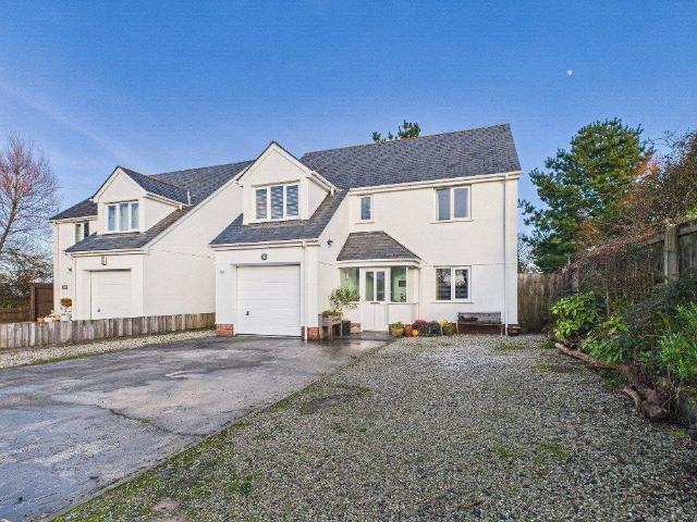 House for sale in Week St Mary, Cornwall