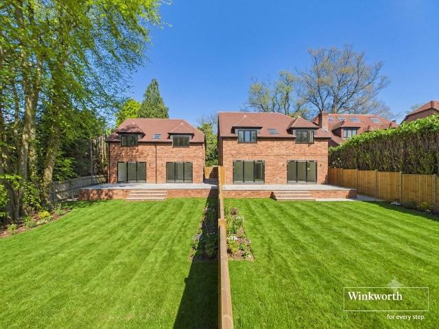 House for sale in Ashmore Green, Cold Ash