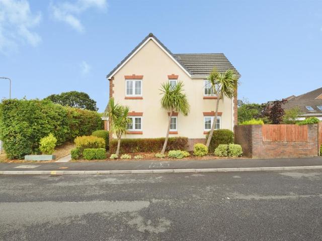 House for sale in Llangennech, Wales