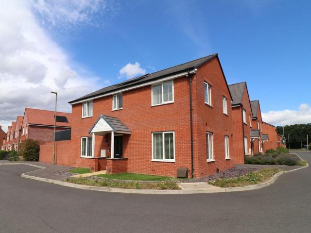 House for sale in Old Netley, Helford