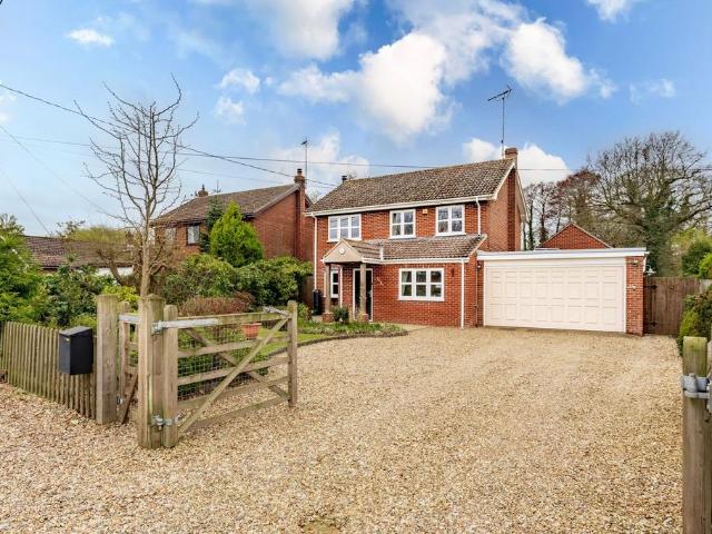 House for sale in Pennygate, Comers