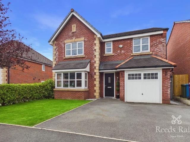 House for sale in Sandfield Park, Liverpool
