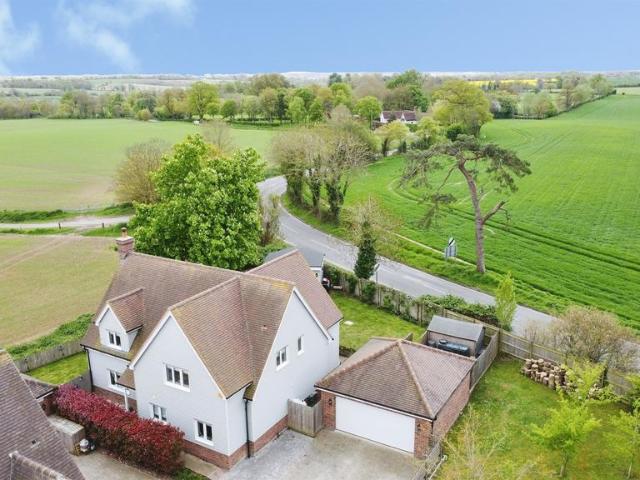 House for sale in Chipping Hill, Essex