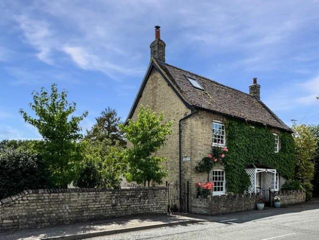 House for sale in Arrington, Cambridgeshire