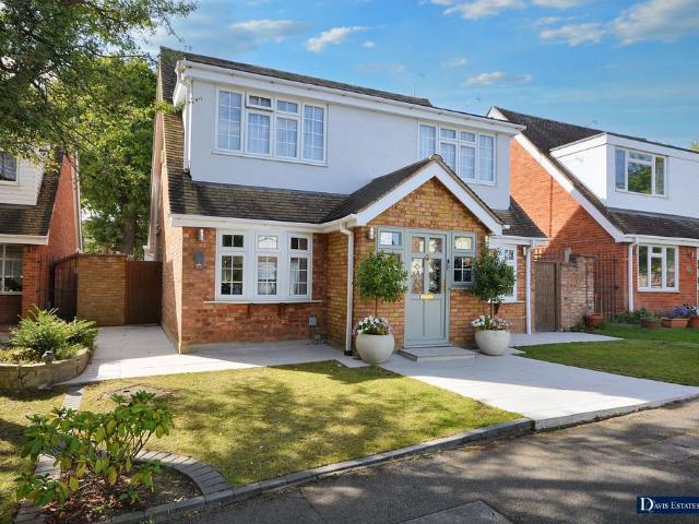 House for sale in Emerson Park, Greater London
