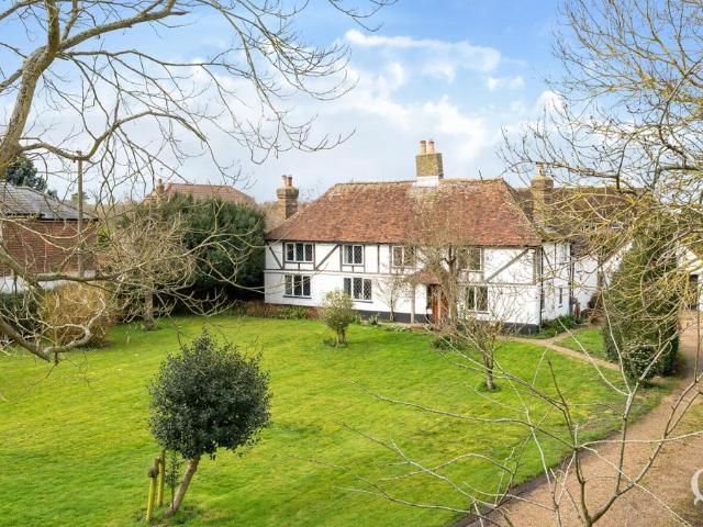House for sale in Oad Street, Kent