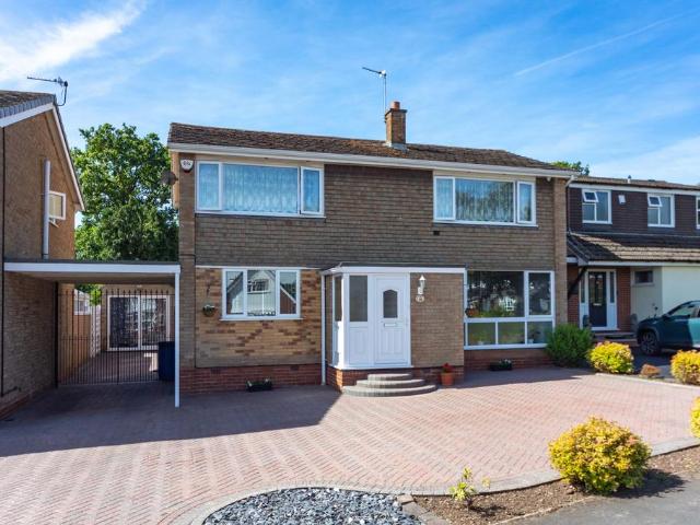 House for sale in Elmfield, Leicestershire