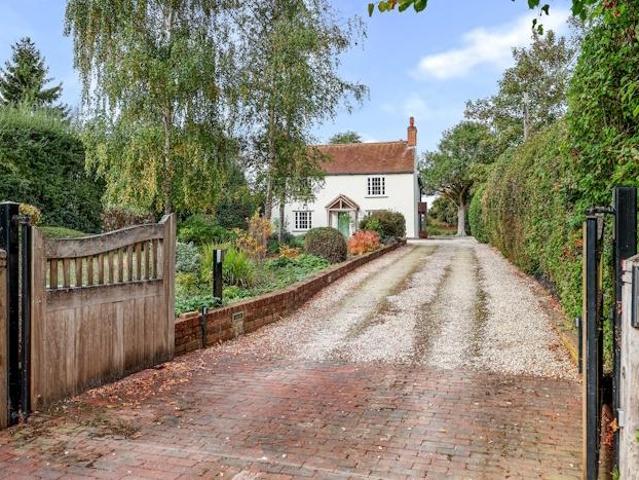 House for sale in Beauchamp Roding, Epping Forest