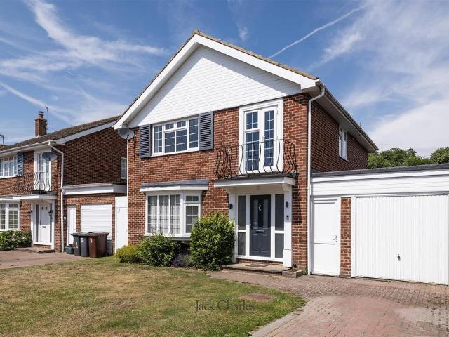 House for sale in Trench Wood, Bourne Vale
